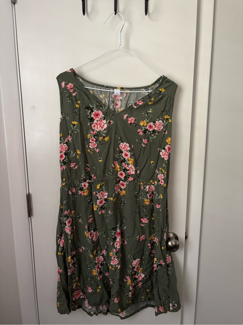 Boho Olive Green Floral Sleeveless Midi Dress with Pink and Yellow Blooms
